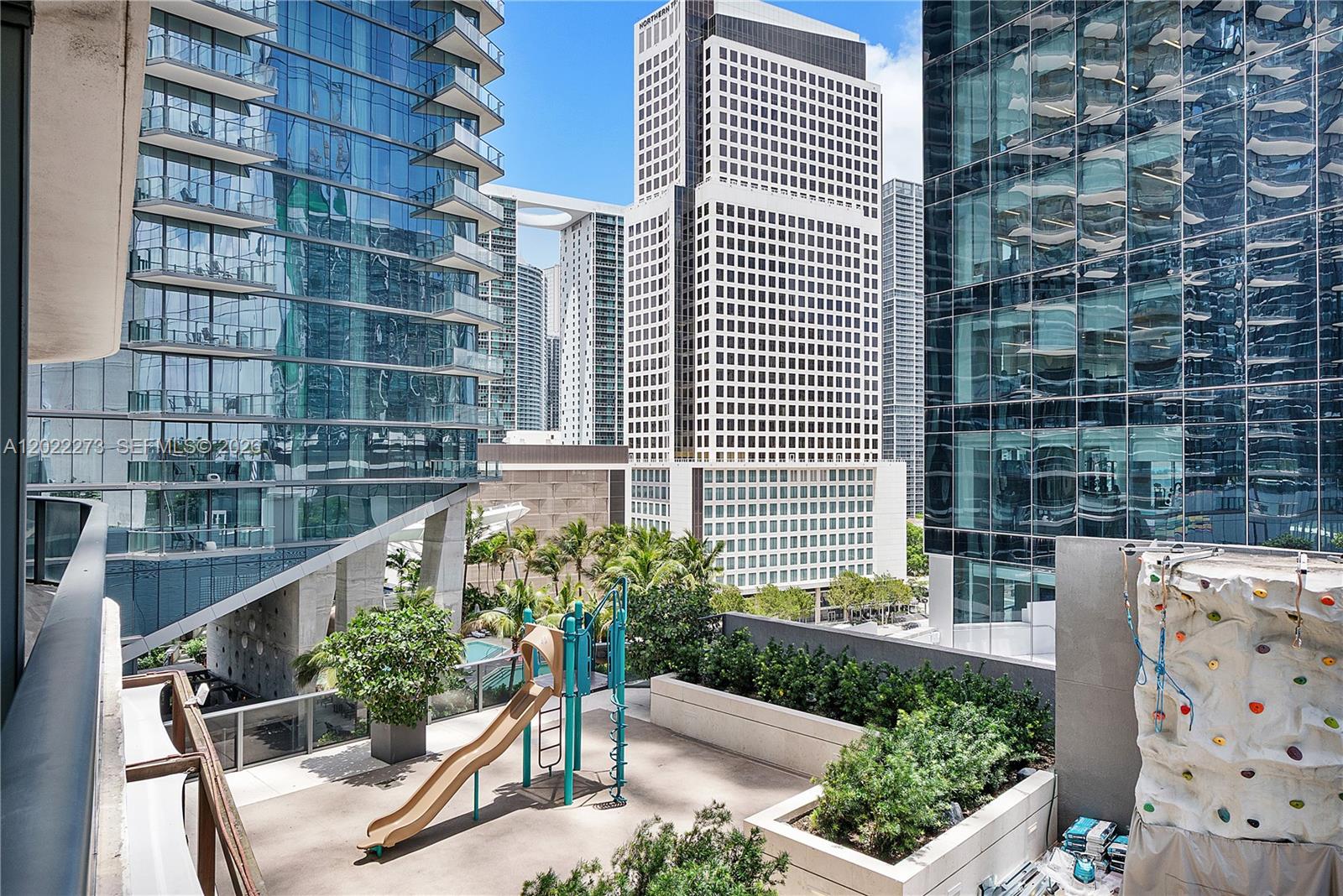801 SMA RESIDENCES CONDO - Residential