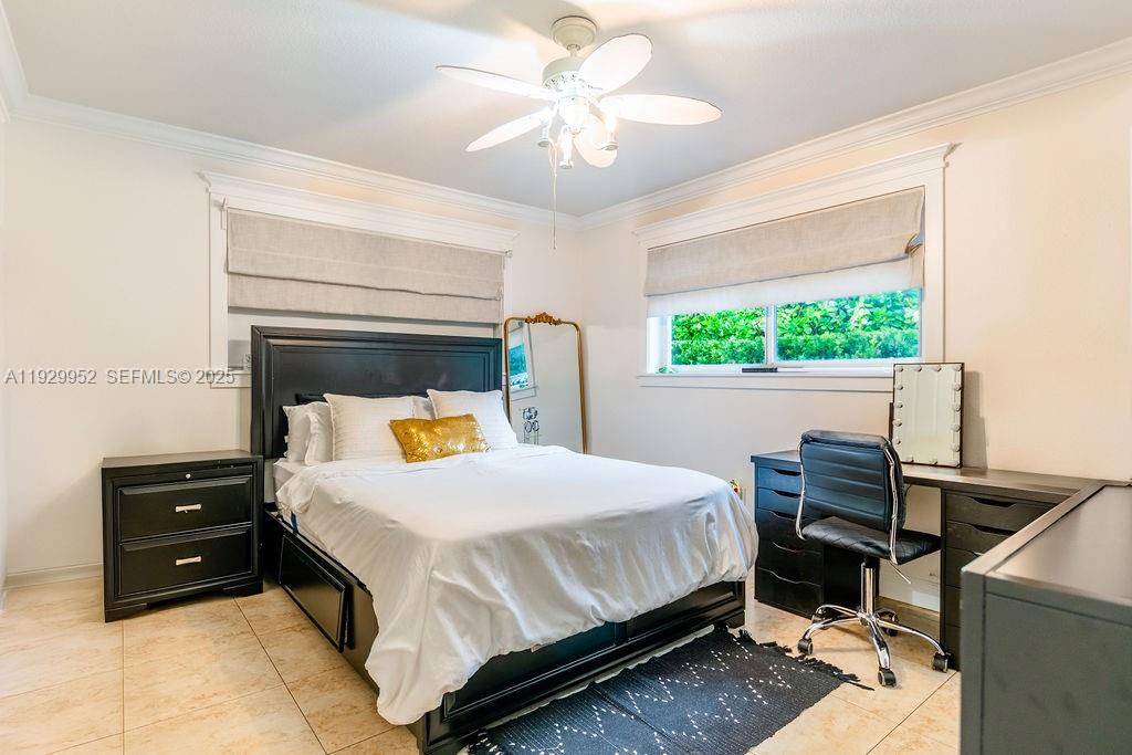 MIAMI LAKES SEC ONE - Residential