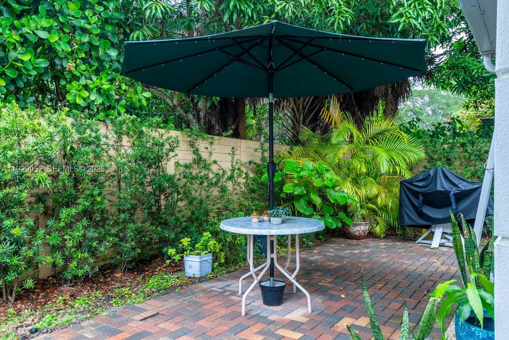 MIAMI LAKES SEC ONE - Residential