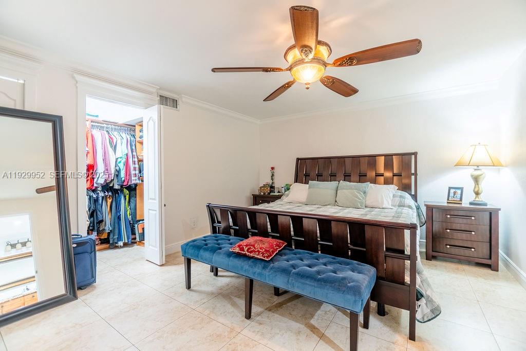 MIAMI LAKES SEC ONE - Residential