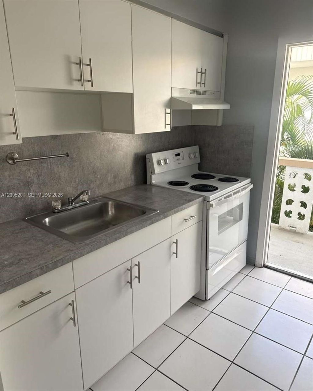 Photo of 1610 Liberty St #7, Hollywood, FL 33020 (MLS # A12005201)