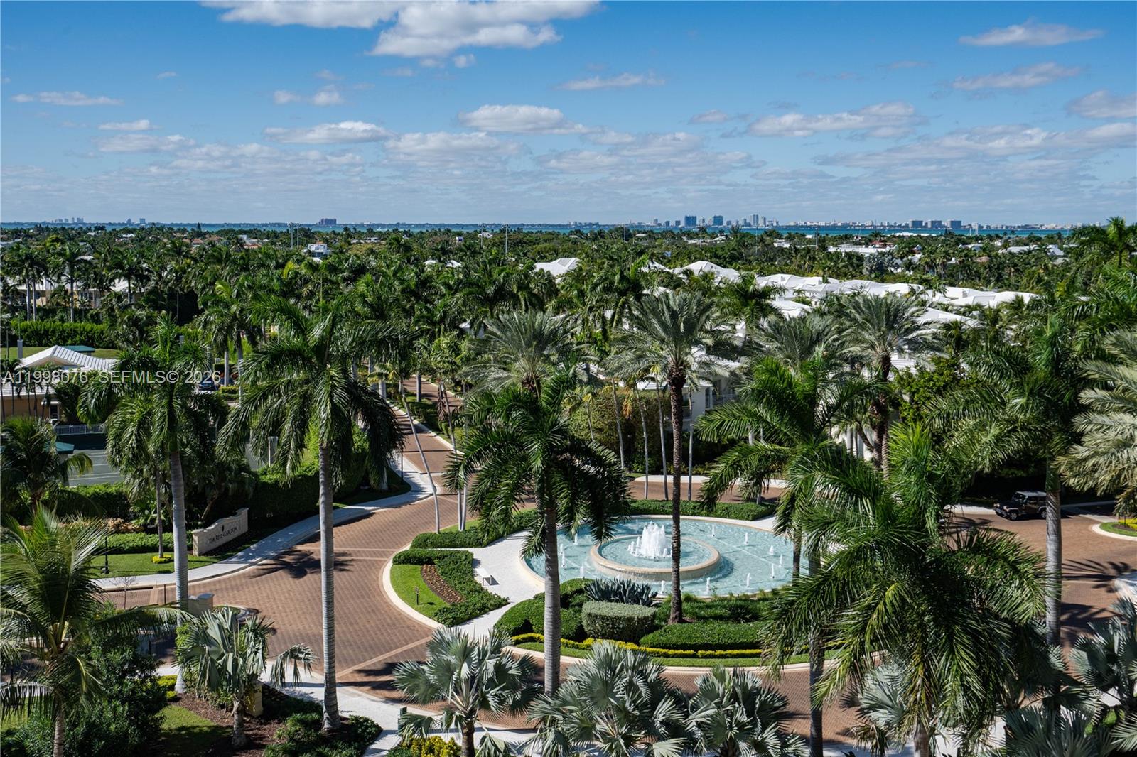 GRAND BAY RESIDENCES COND - Residential Lease