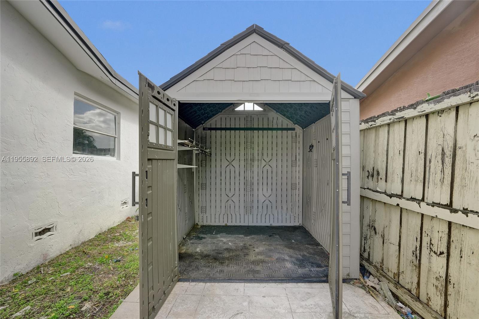 KNOLLS 2 SEC - Residential