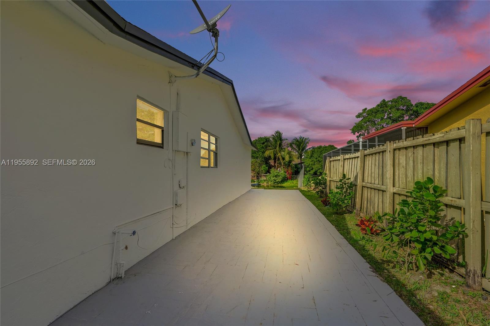 KNOLLS 2 SEC - Residential