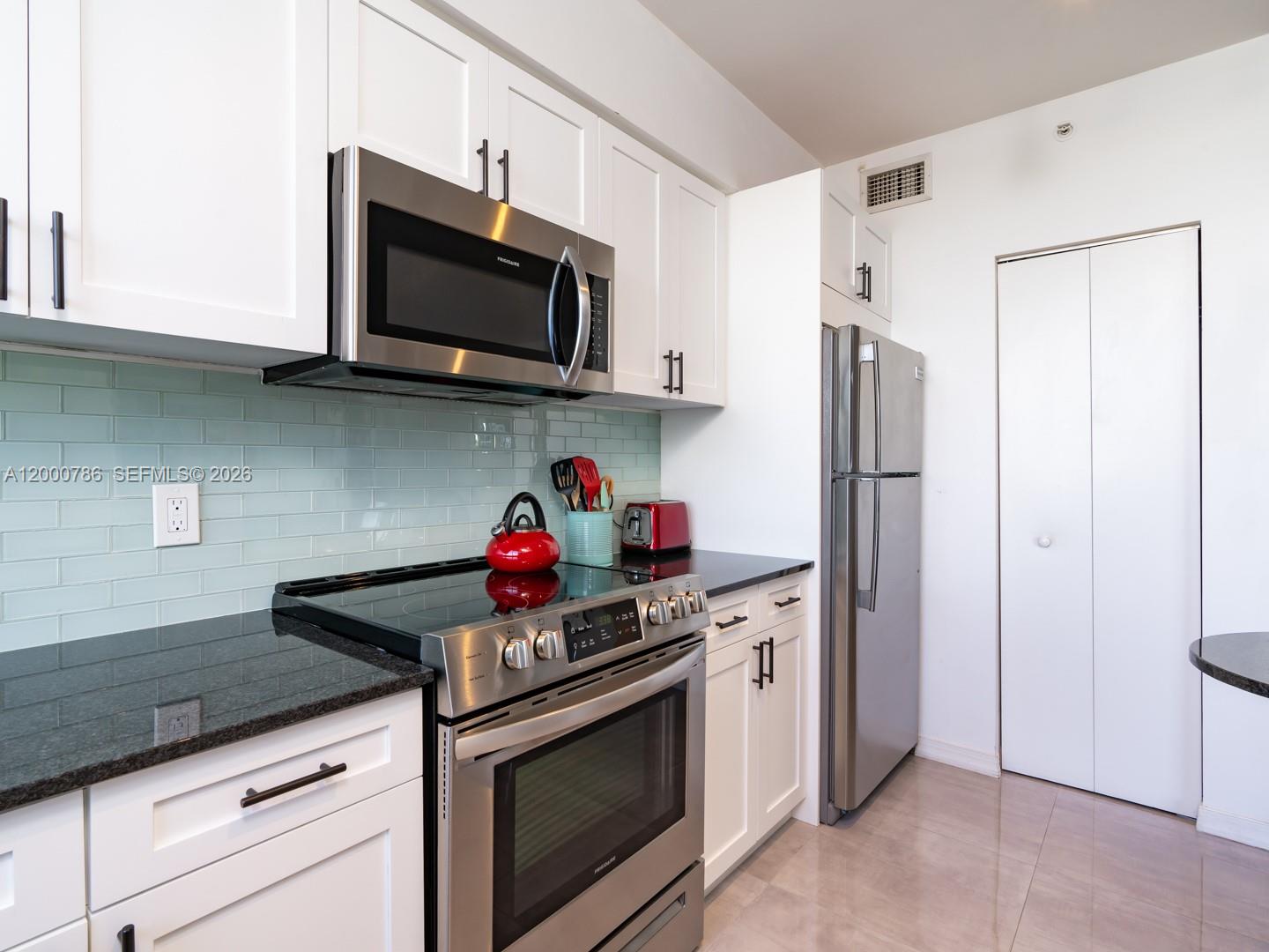 THE WAVERLY AT SOUTH BEAC - Residential Lease