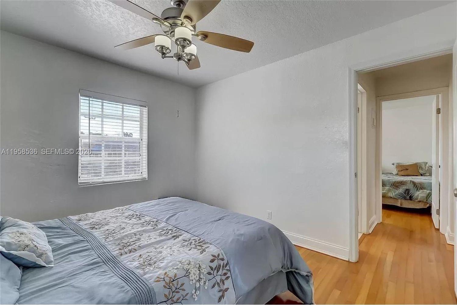 HOLLYWOOD PARK - Residential