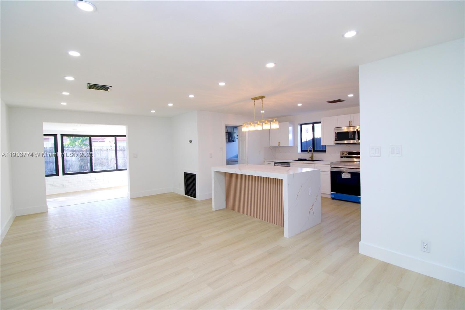 NORTH POMPANO BEACH SEC - Residential