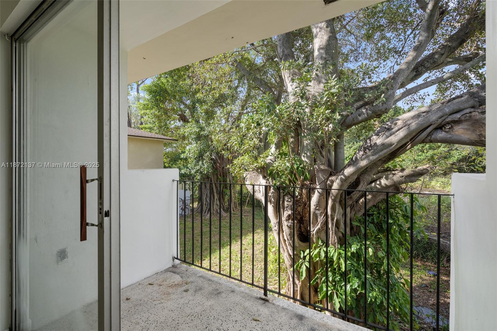 BISCAYNE BLVD PARK - Residential Income