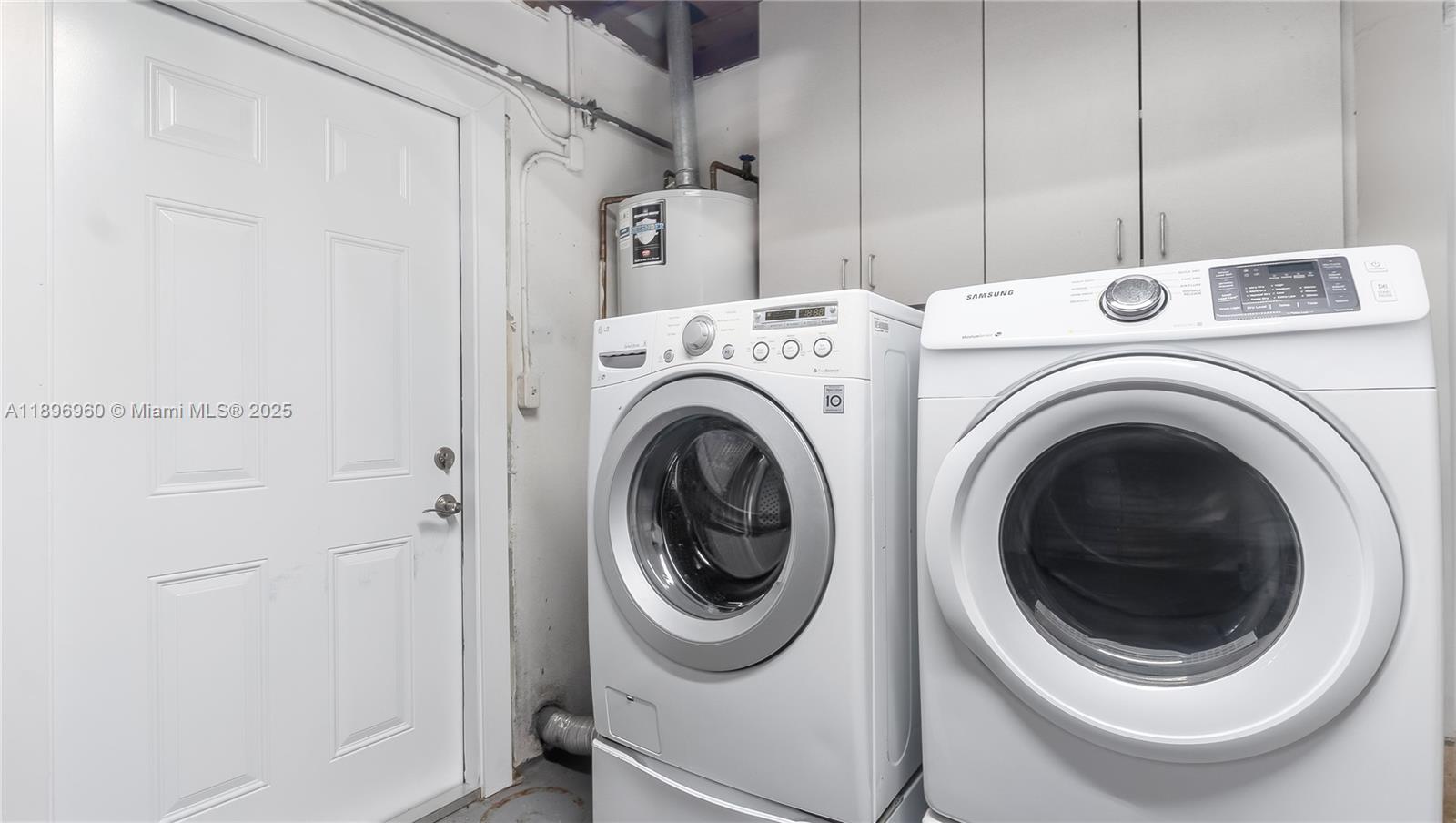 CORAL ESTATES - Residential