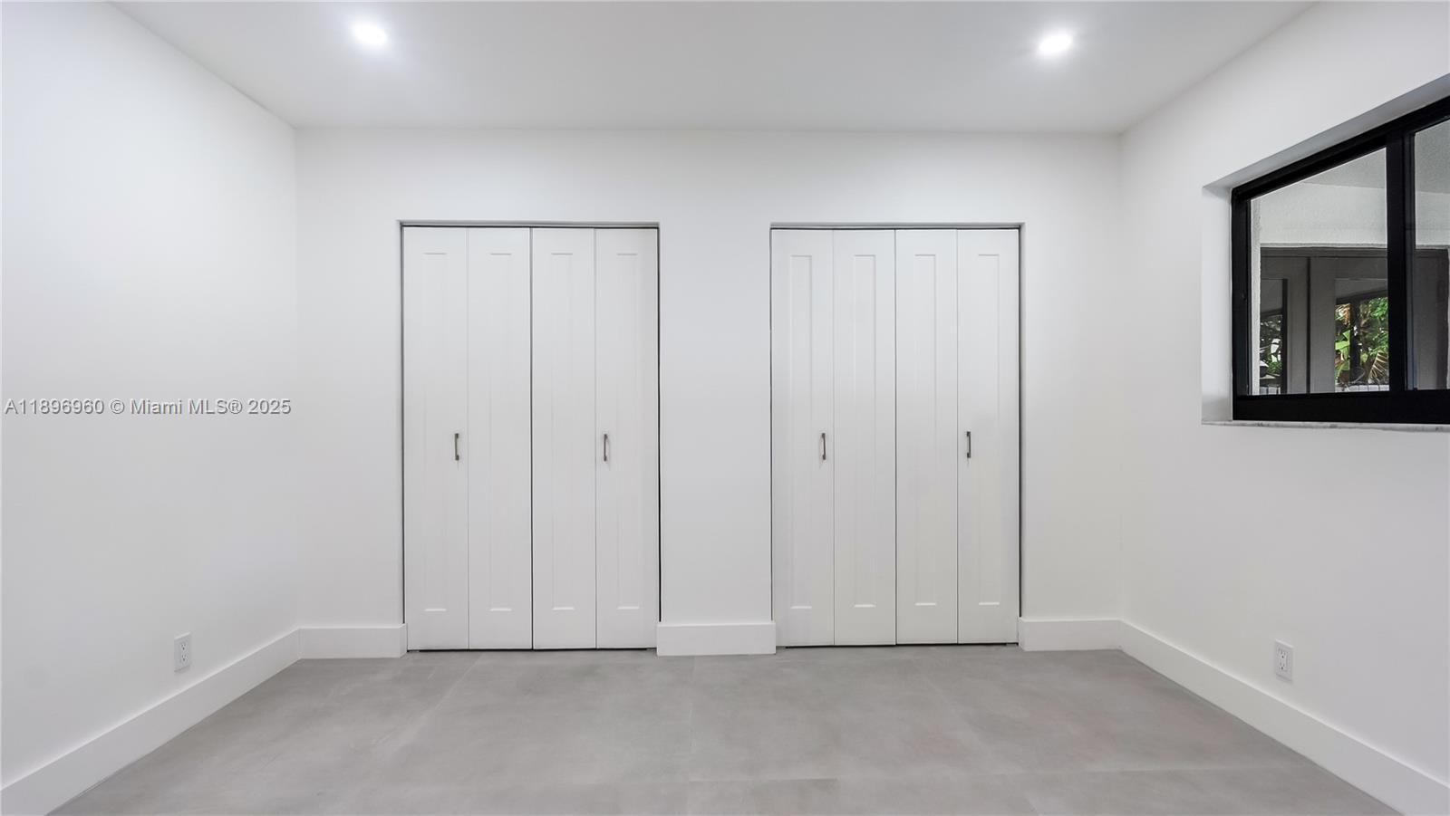 CORAL ESTATES - Residential