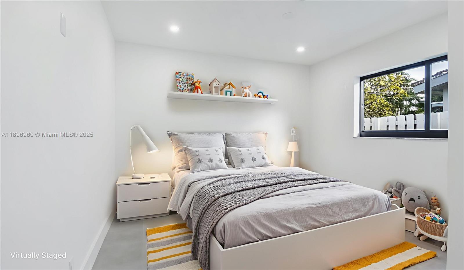 CORAL ESTATES - Residential