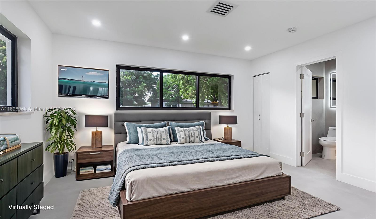 CORAL ESTATES - Residential