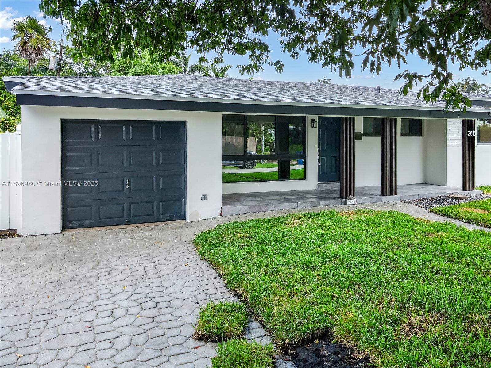 CORAL ESTATES - Residential