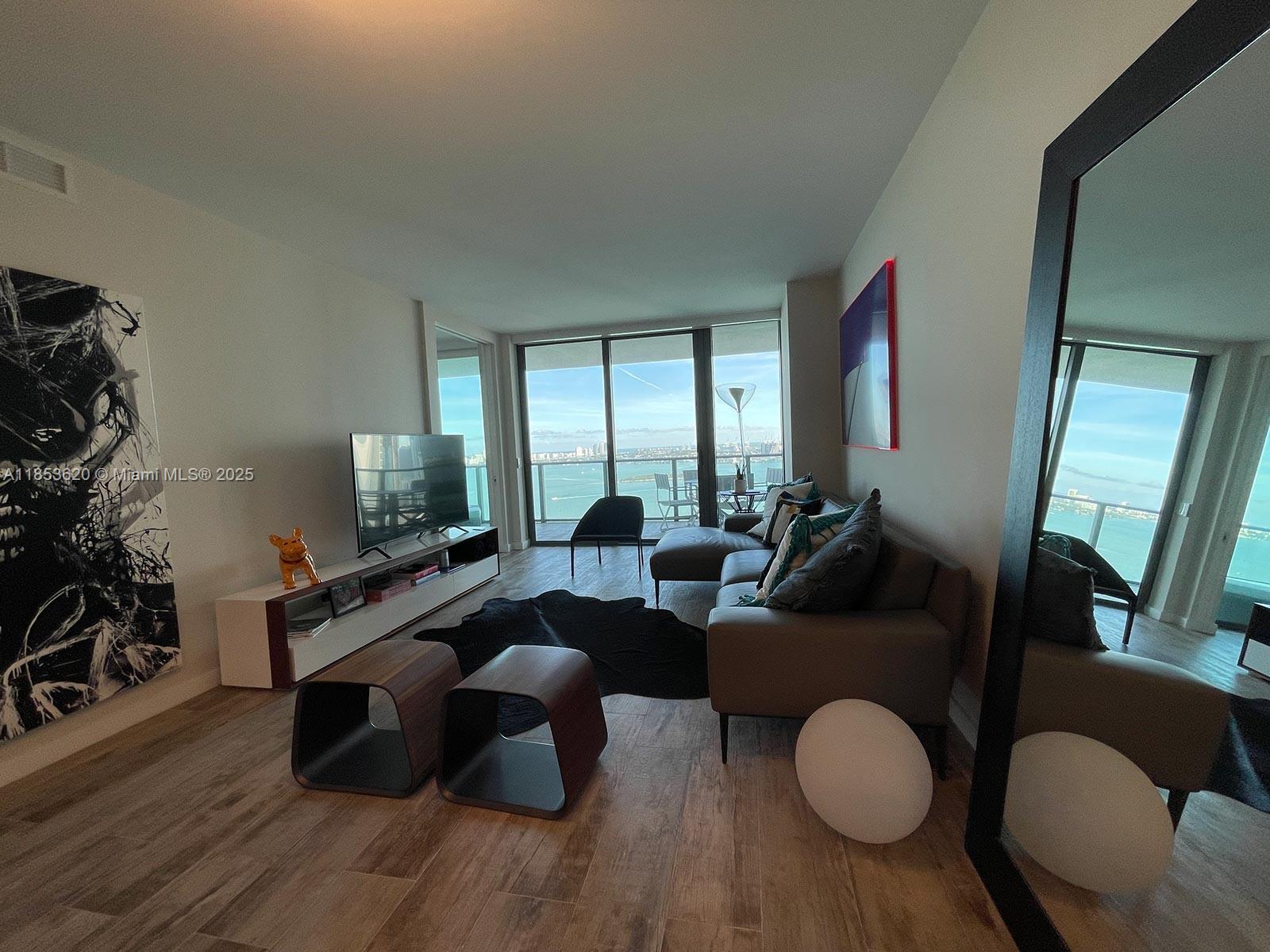 PARAISO BAY CONDO - Residential Lease
