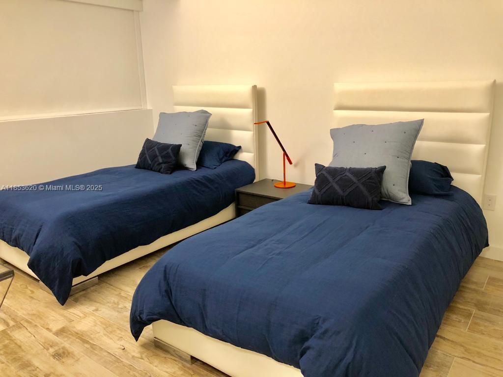 PARAISO BAY CONDO - Residential Lease