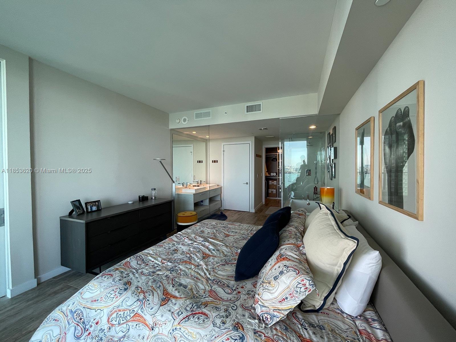 PARAISO BAY CONDO - Residential Lease