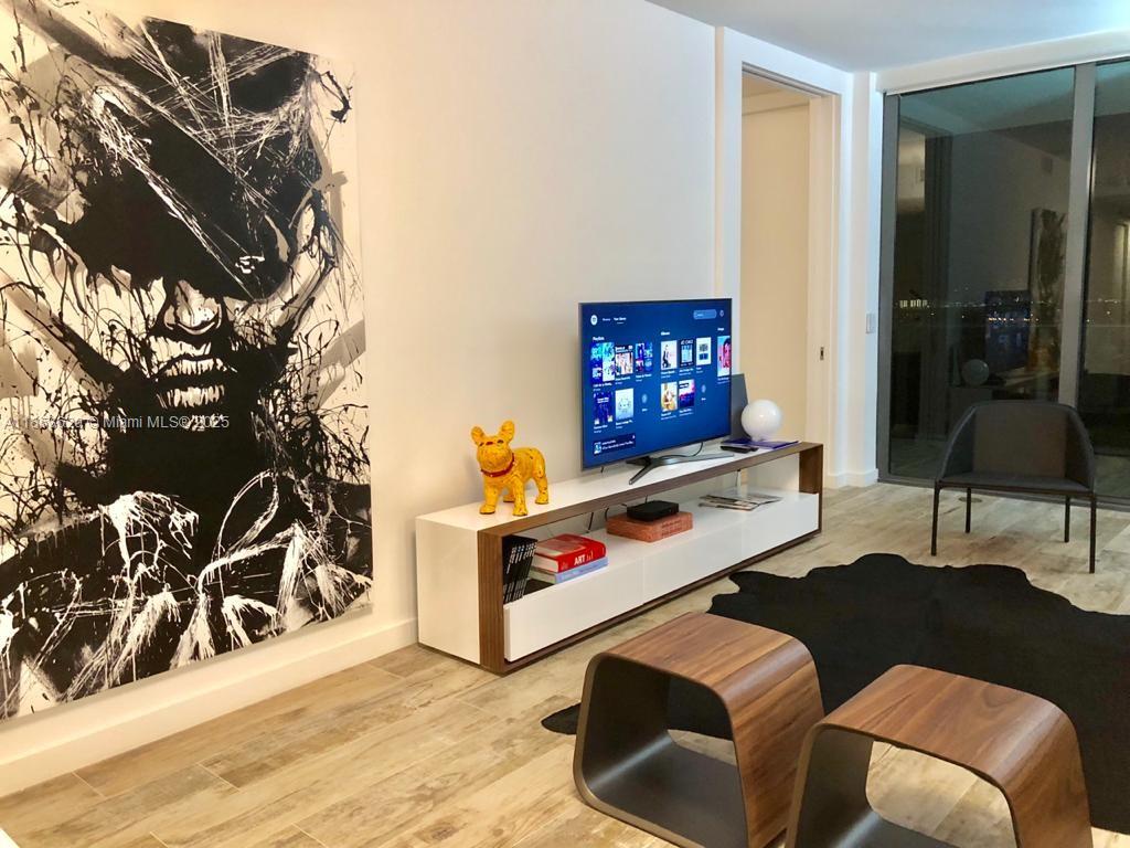 PARAISO BAY CONDO - Residential Lease