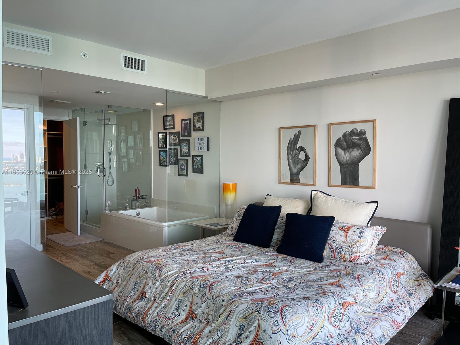 PARAISO BAY CONDO - Residential Lease