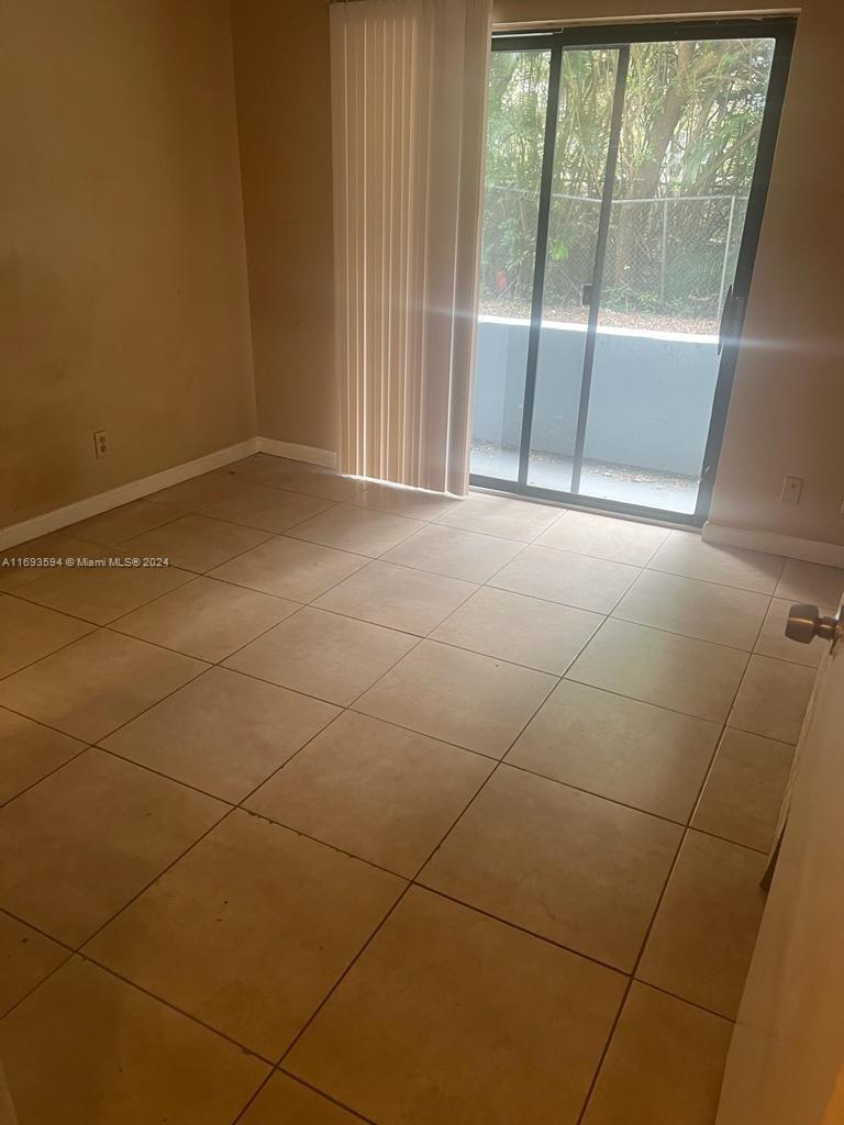 PRESIDENTIAL GOLFVIEW CON - Residential Lease