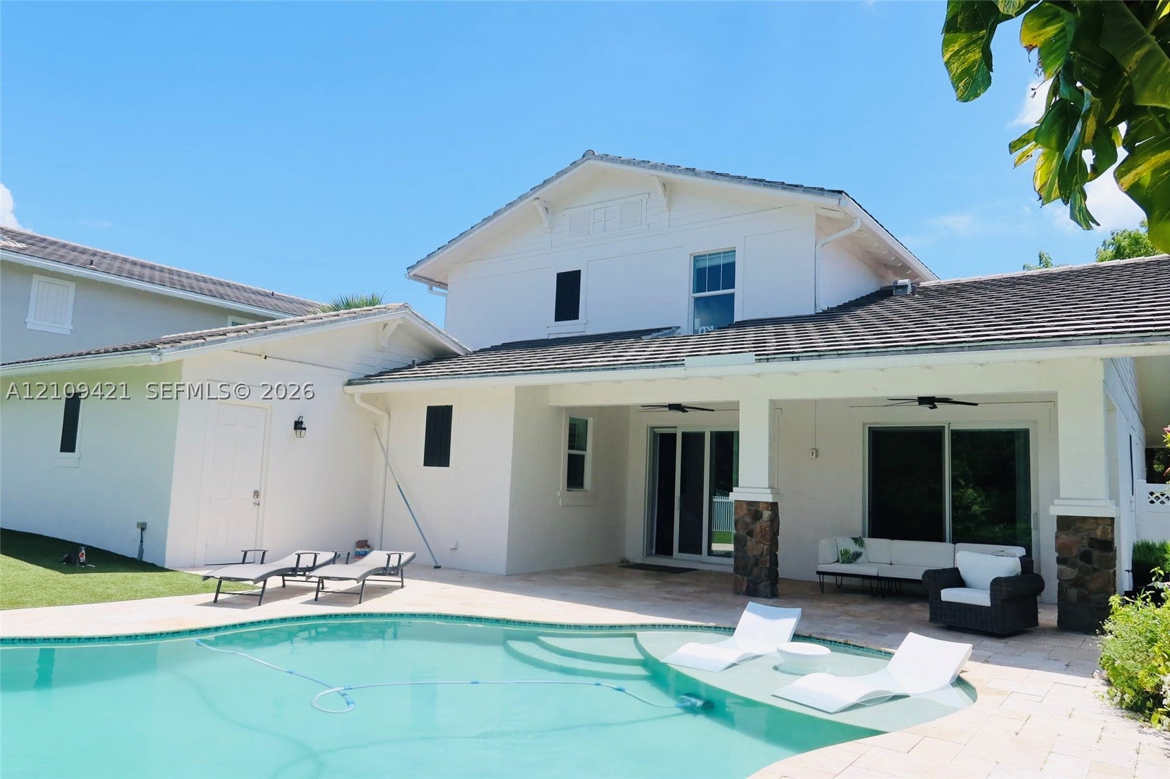 2724 Wymberly Dr