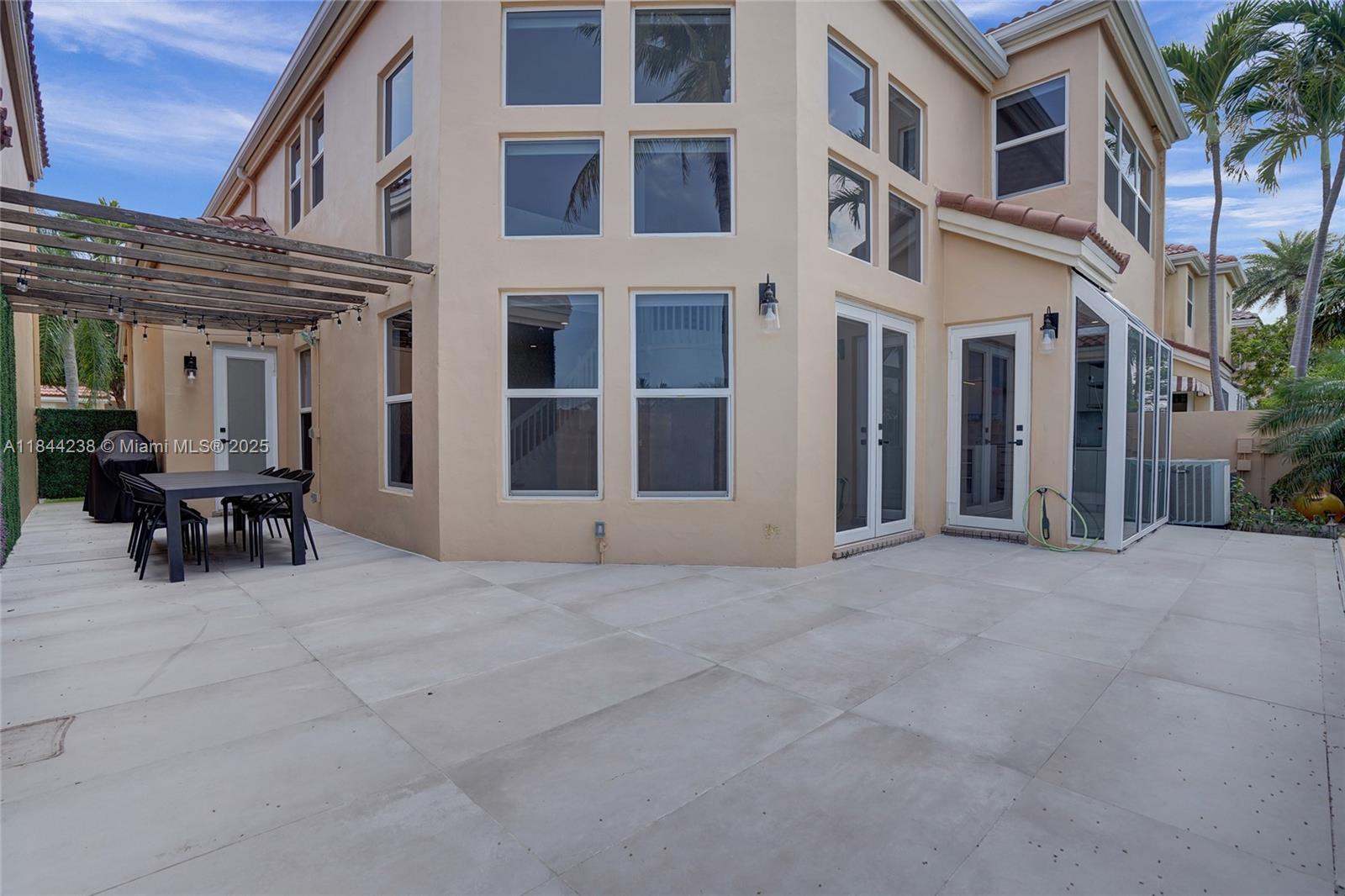 Island Way - Residential