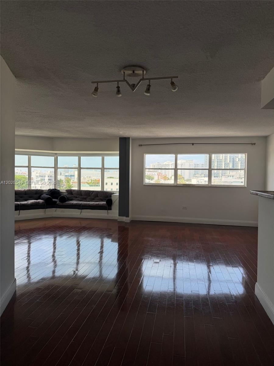 1881 Washington Ave 7C