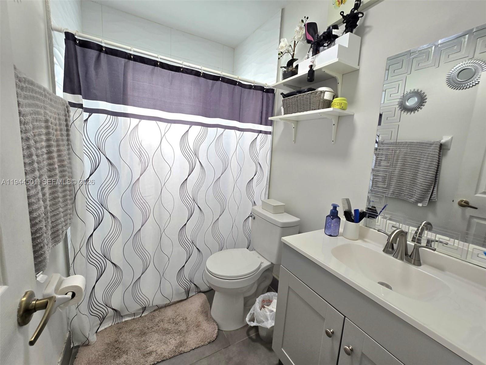 BELLA LUNA CONDO - Residential