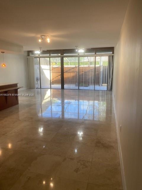 DADELAND WALK - Residential Lease
