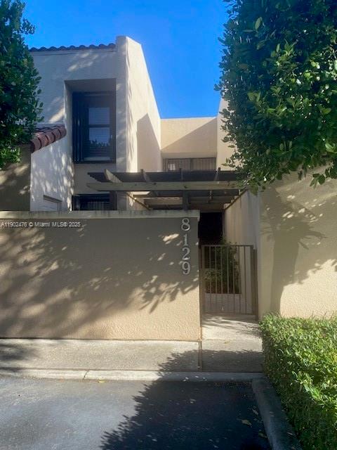 DADELAND WALK - Residential Lease