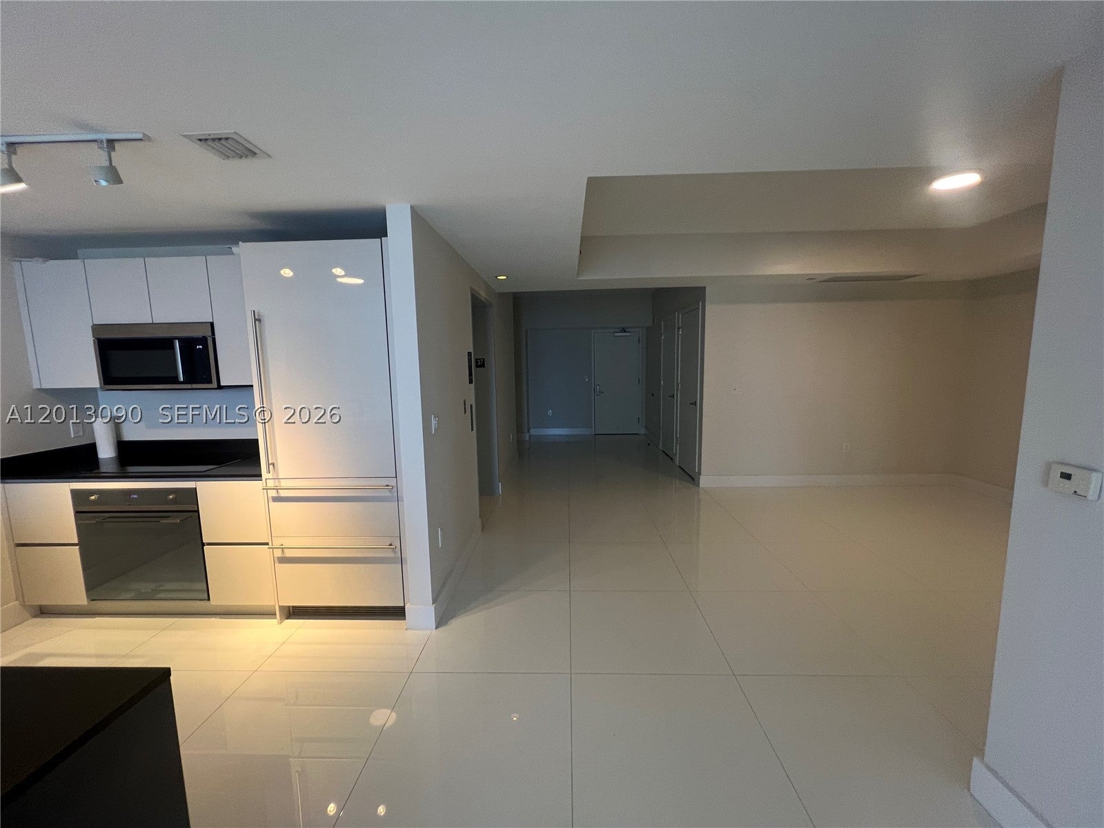 1010 Brickell Ave 3704