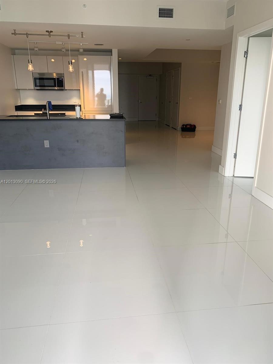 1010 BRICKELL CONDO - Residential