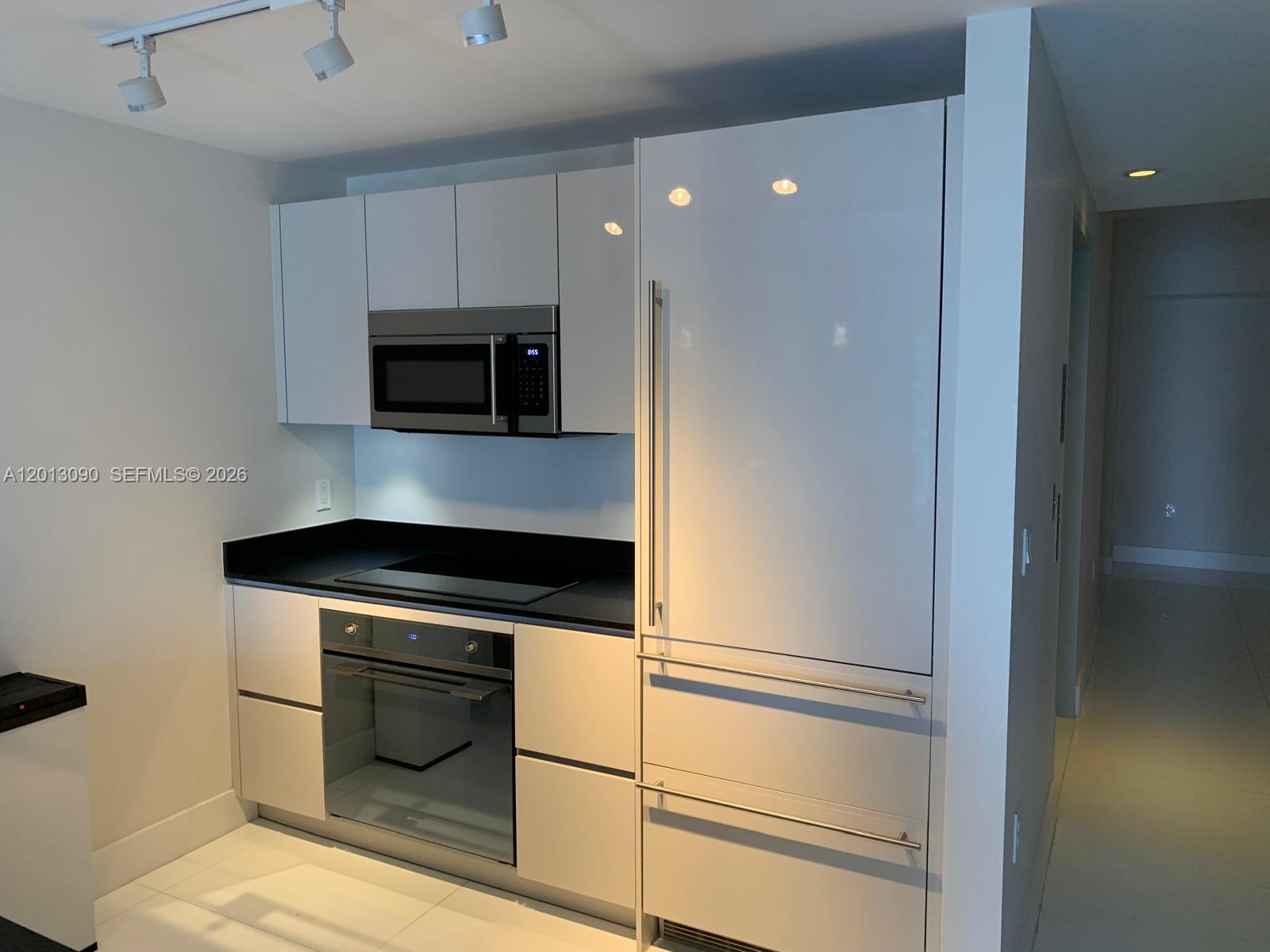 1010 BRICKELL CONDO - Residential