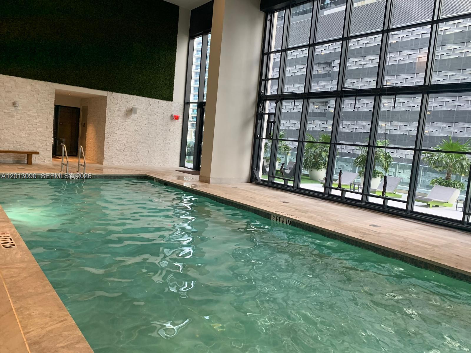 1010 Brickell Ave 3704