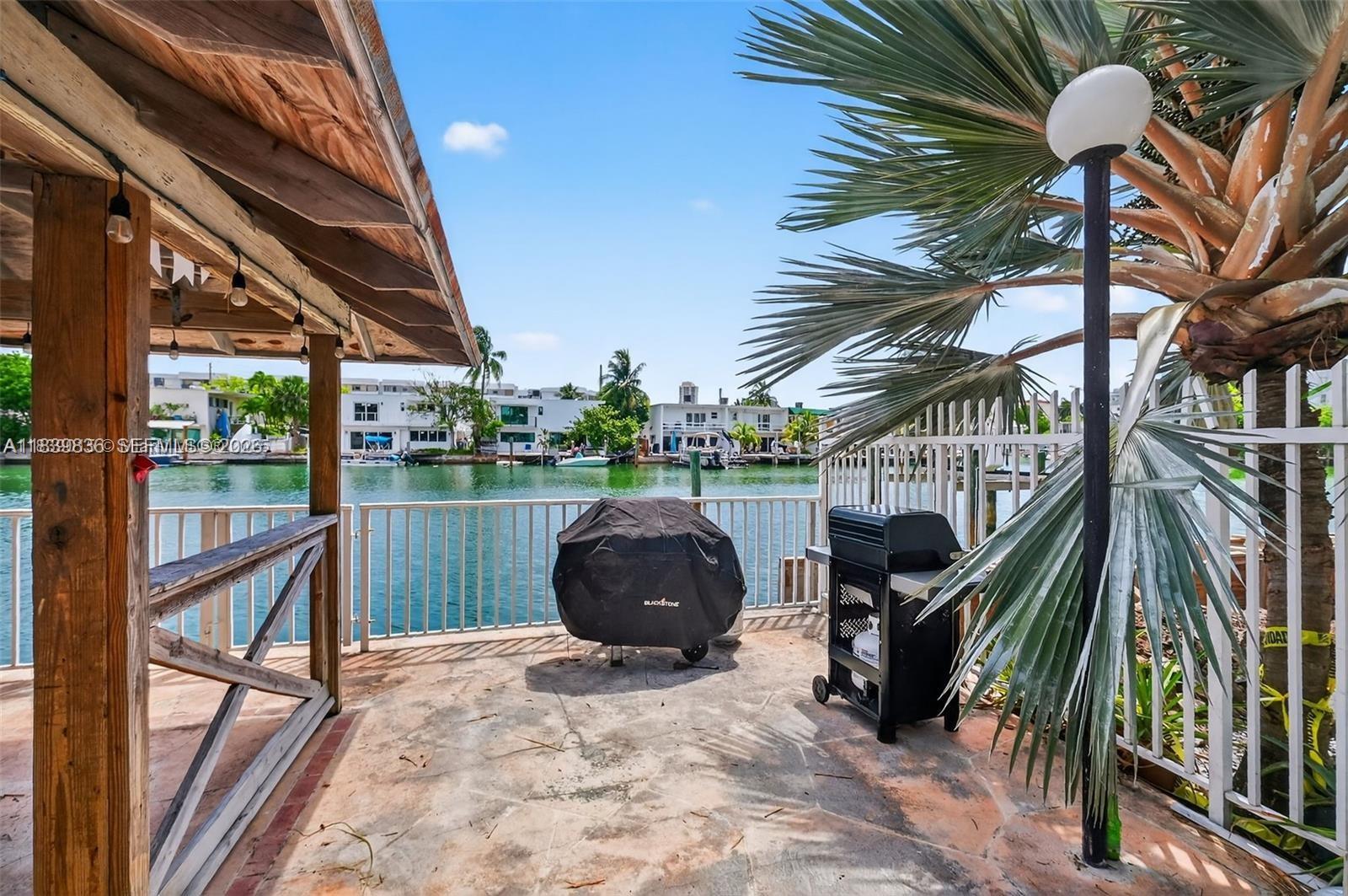 ISLAND POINT SOUTH CONDO - Residential