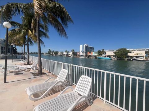 7207 Bay Dr 25 Miami Beach FL 33141