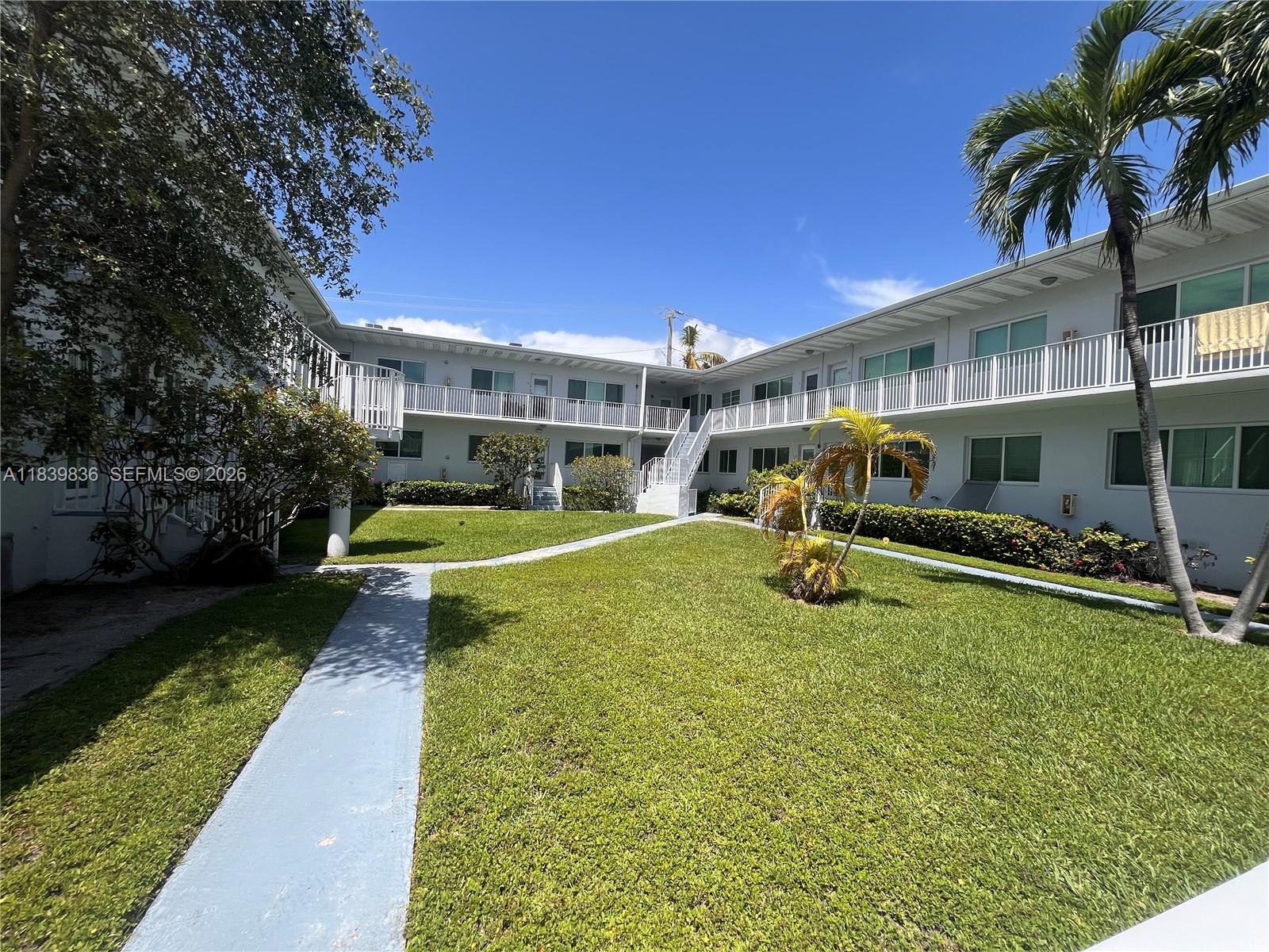 ISLAND POINT SOUTH CONDO - Residential