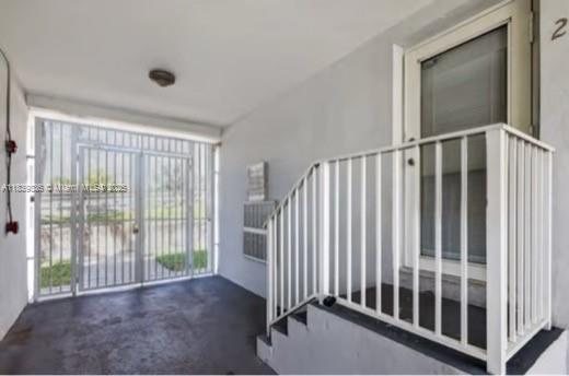 ISLAND POINT SOUTH CONDO - Residential