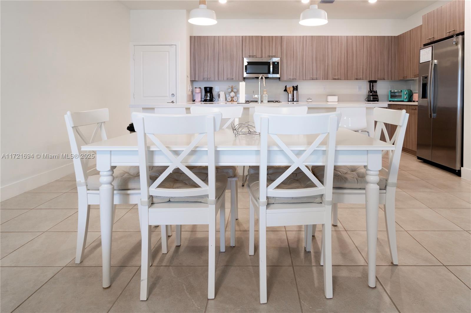 DOWNTOWN DORAL SOUTH PHAS - Residential