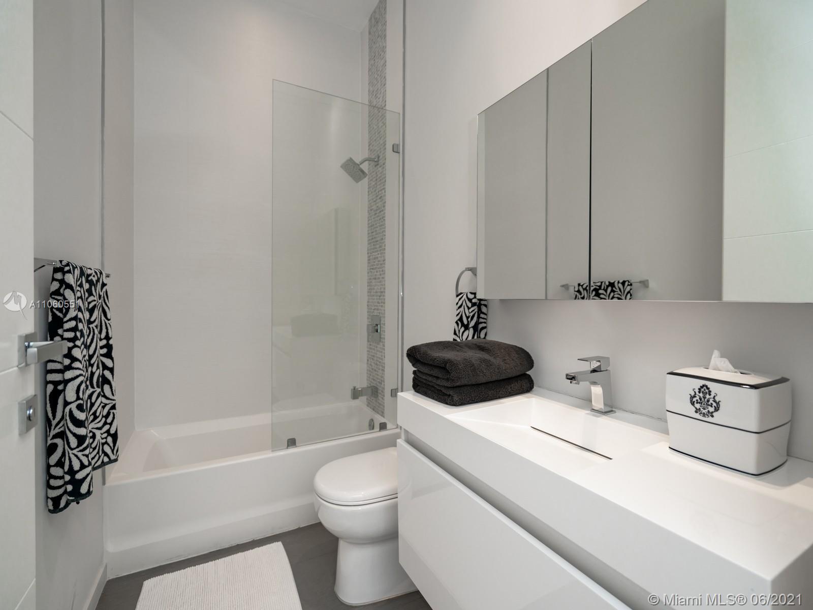 RHODES AMD NEW BISC - Residential