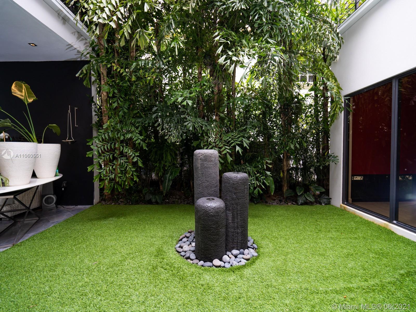 RHODES AMD NEW BISC - Residential