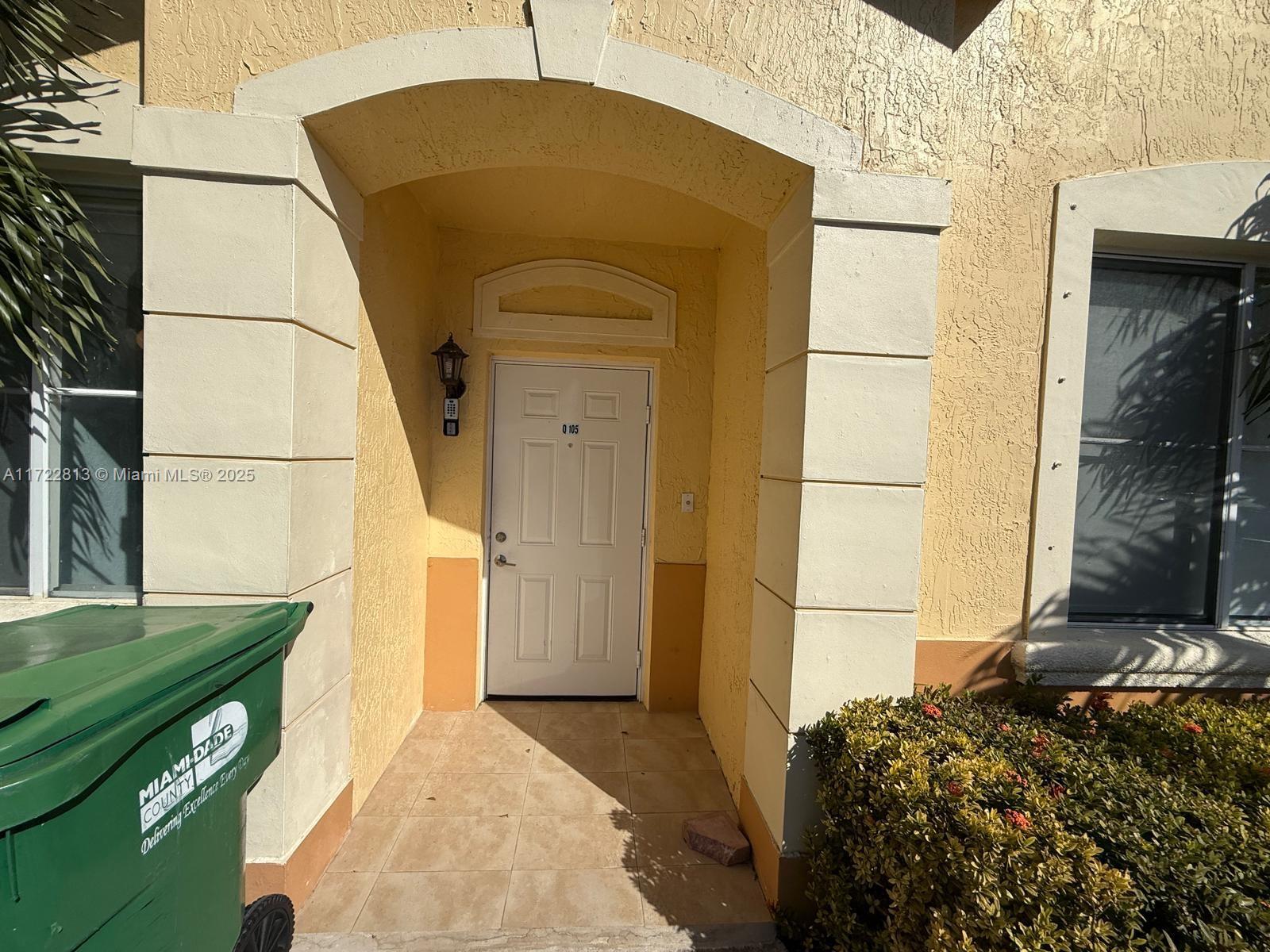 Rental Property at 6920 Nw 177th St Q105, Hialeah, Miami-Dade County, Florida - Bedrooms: 4 
Bathrooms: 3  - $3,100 MO.