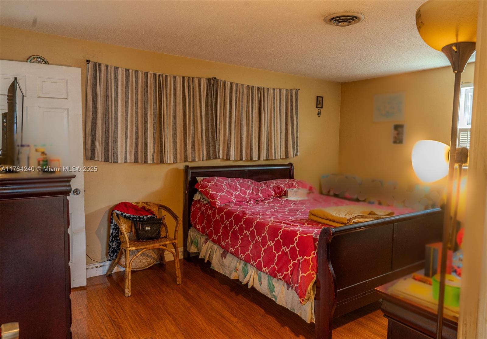 WOODCREST MNR - Residential