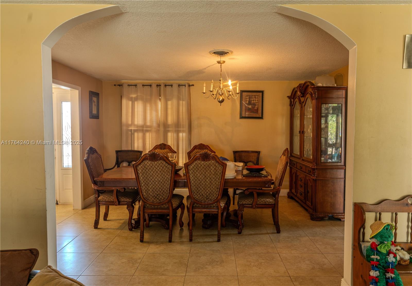 WOODCREST MNR - Residential