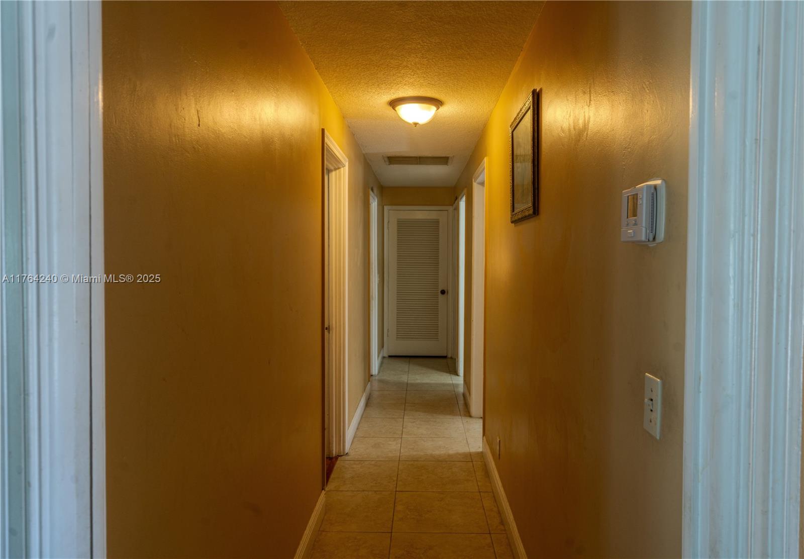 WOODCREST MNR - Residential