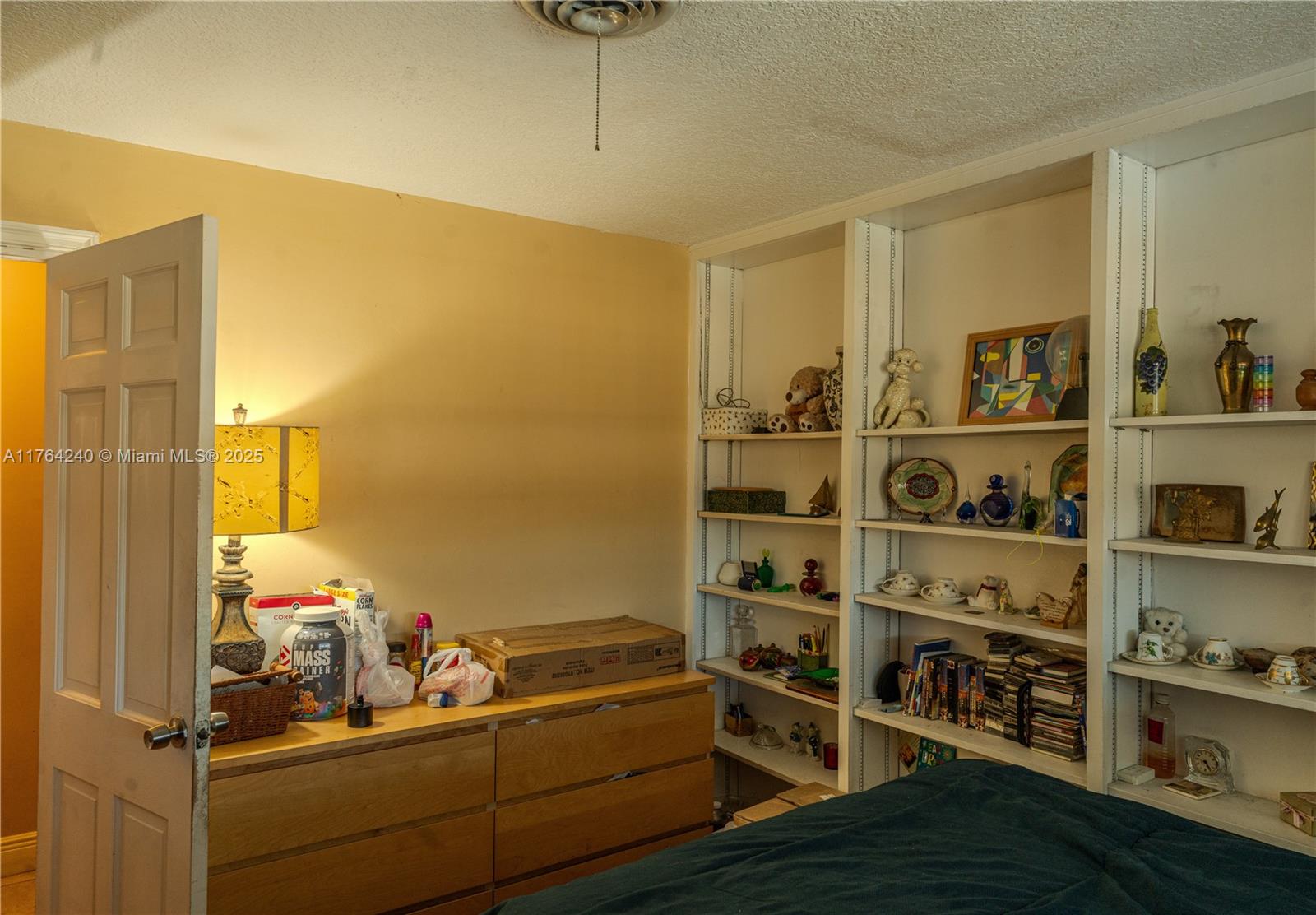 WOODCREST MNR - Residential