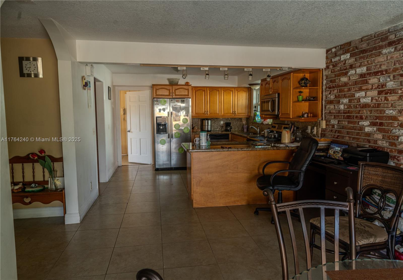 WOODCREST MNR - Residential