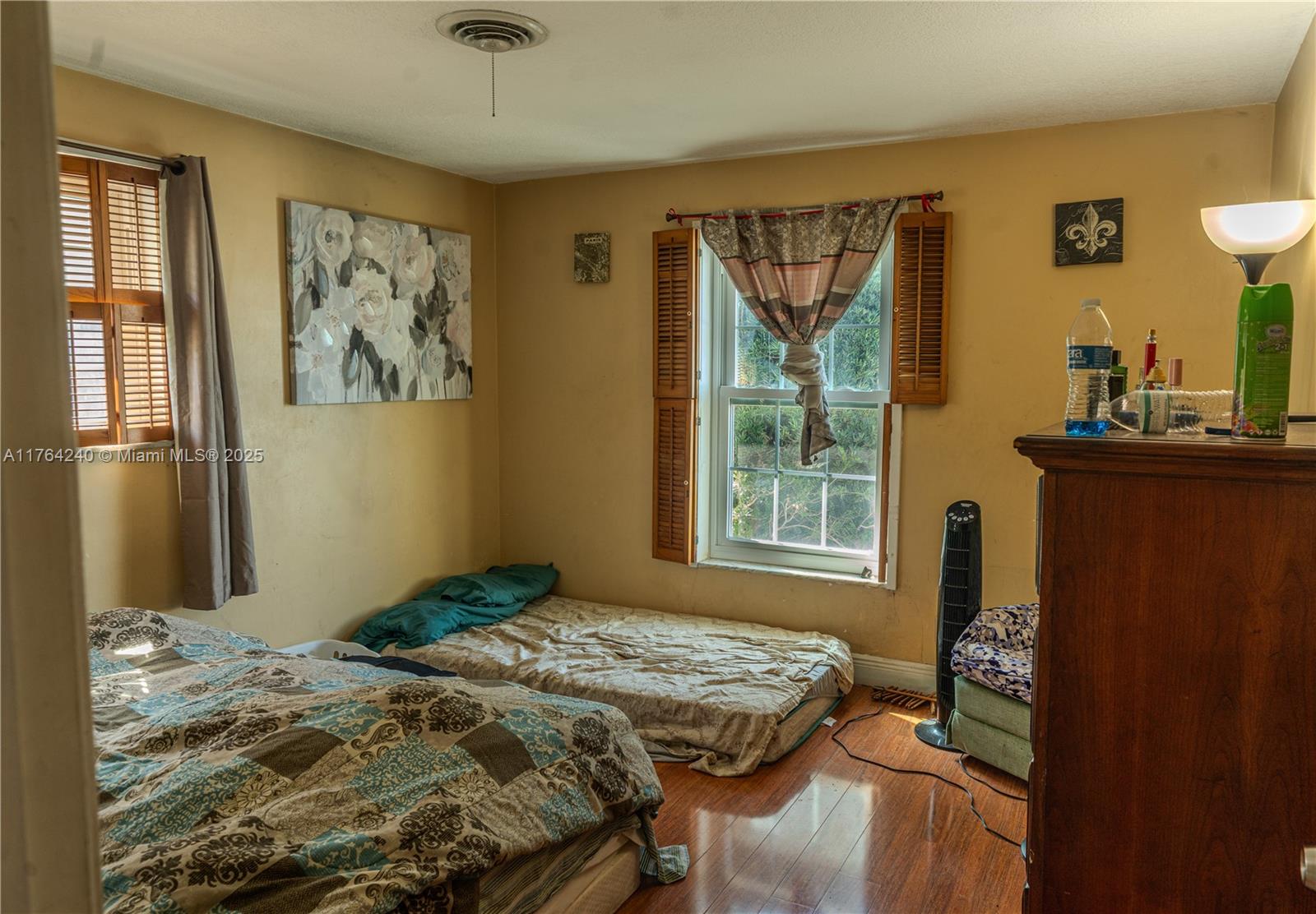 WOODCREST MNR - Residential