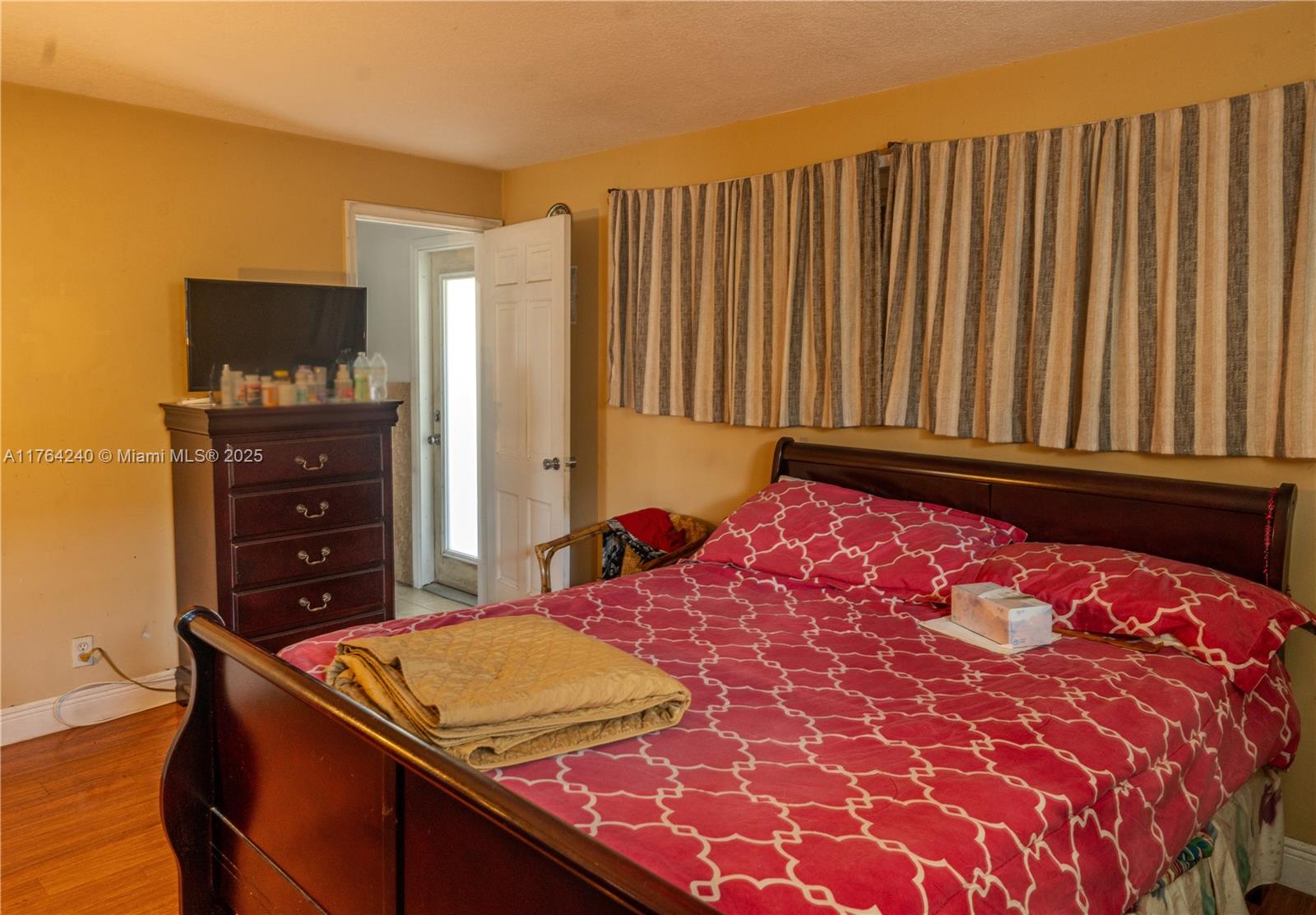 WOODCREST MNR - Residential