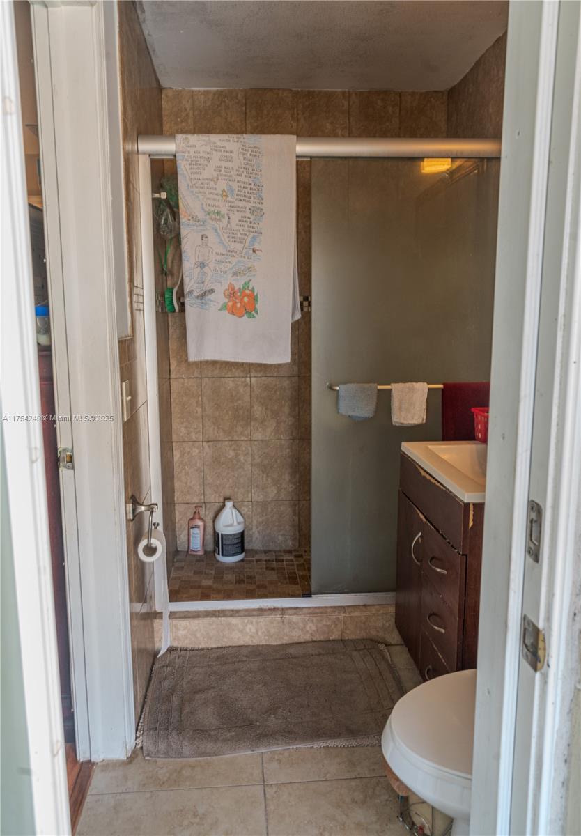 WOODCREST MNR - Residential