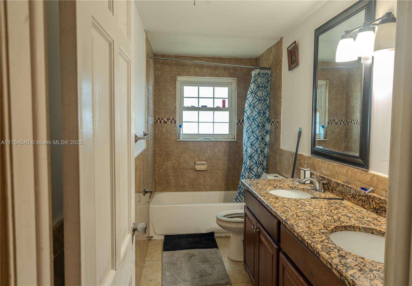 WOODCREST MNR - Residential